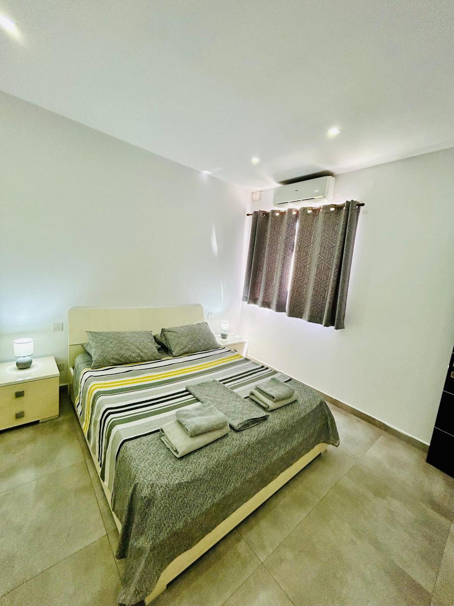 Cosy Seaside Apt, 200M From The Seafront Gzira ภายนอก รูปภาพ