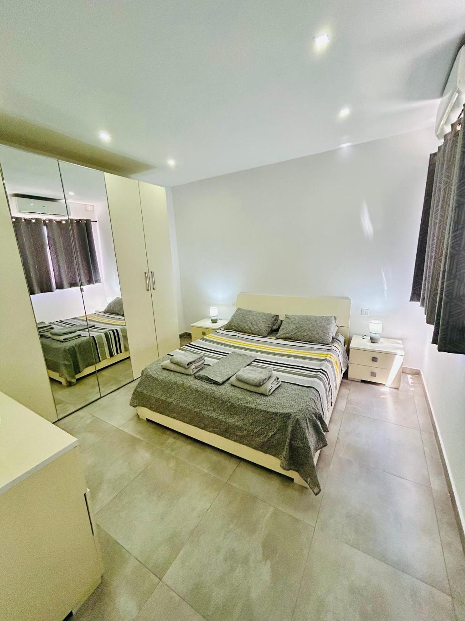 Cosy Seaside Apt, 200M From The Seafront Gzira ภายนอก รูปภาพ